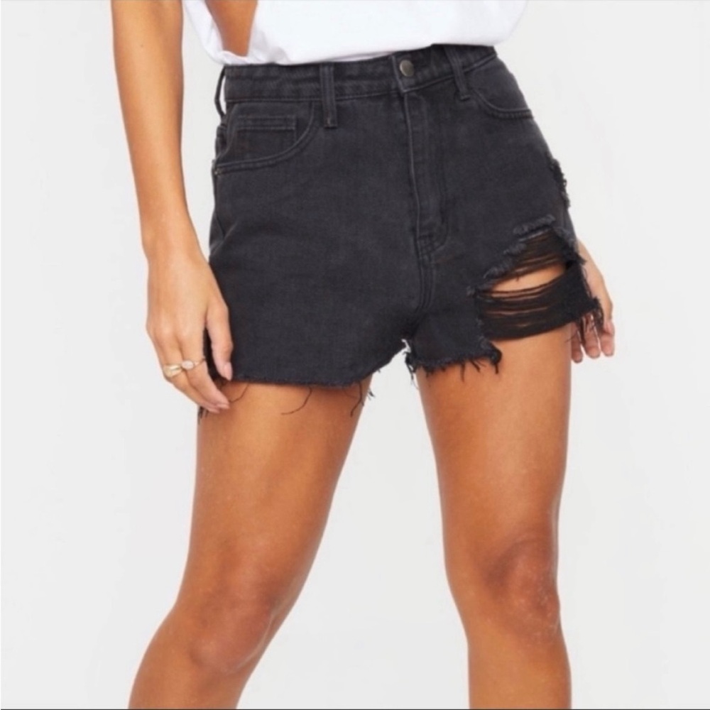 Pretty Little Thing Washed Black Distressed Denim Mom Jean Shorts Size 8